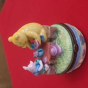 1990's Disney - Winnie the Pooh Trinket Ceramic Box